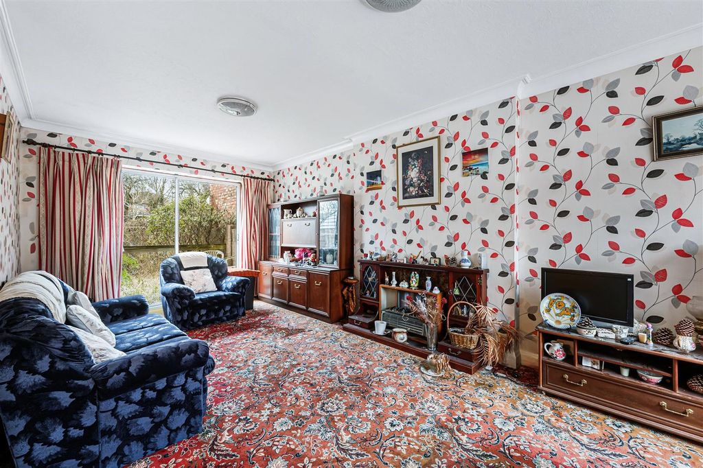 Property photo 3 of 13