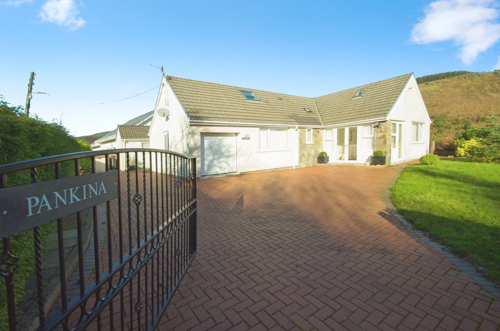 Property photo 1 of 34