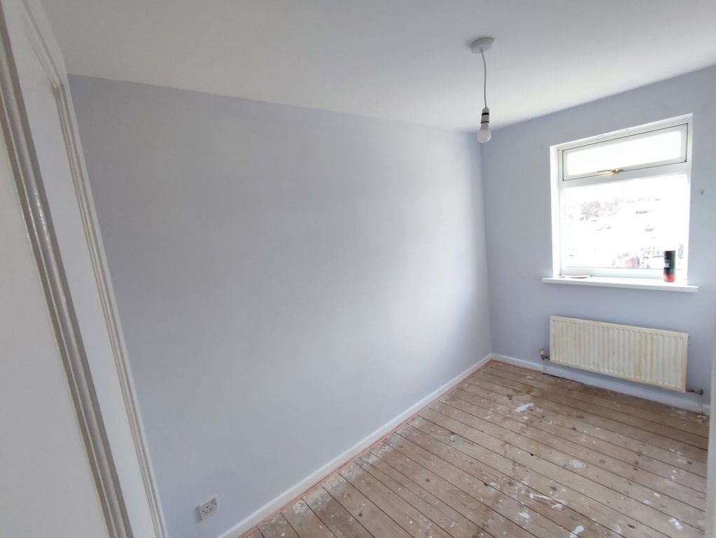 Property photo 3 of 8 Gallery