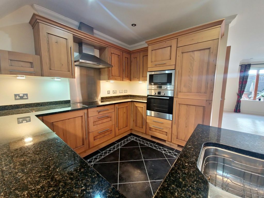 Property photo 3 of 16 Picture No. 21