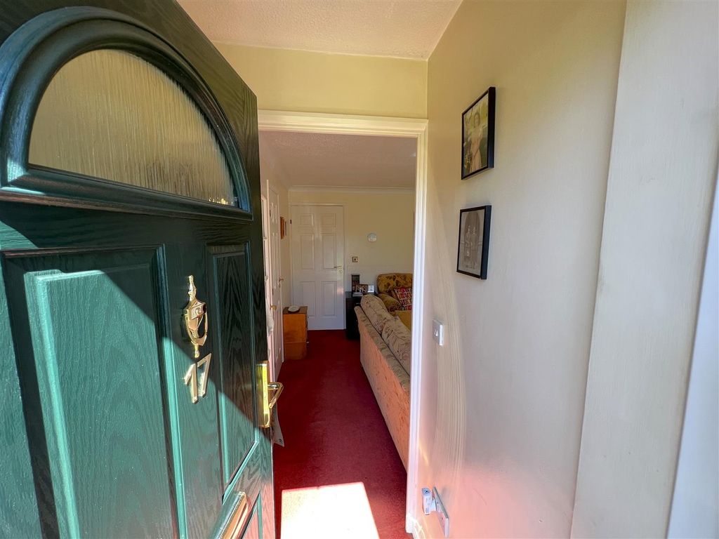 Property photo 3 of 16 Entrance.Jpg