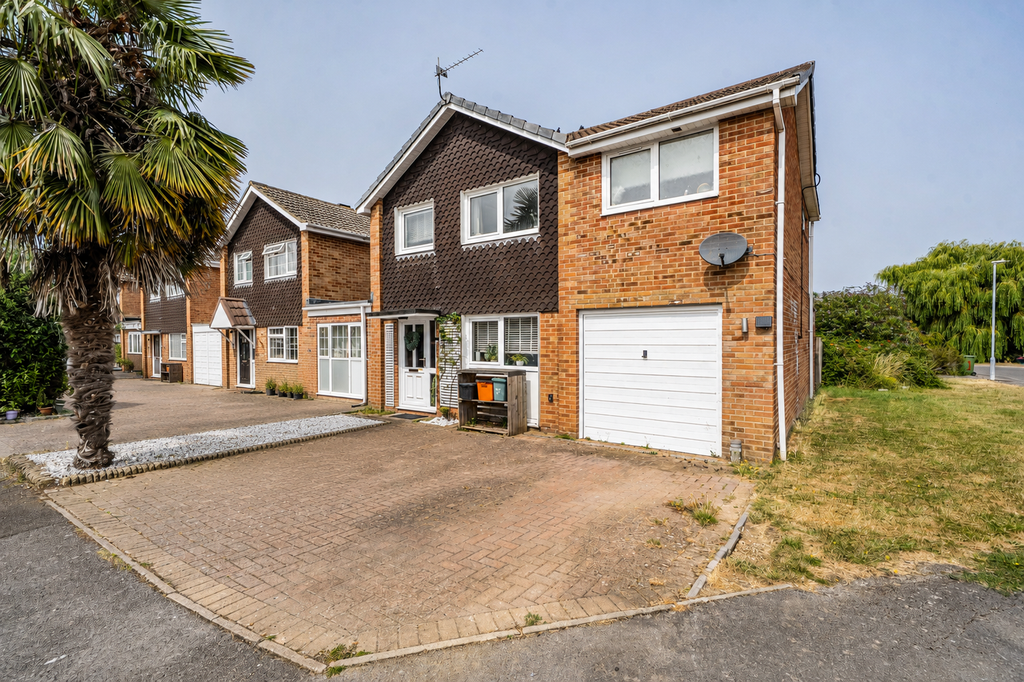 Property photo 1 of 21 F436856E03Bd4Ff3A0B89c7570060B5c