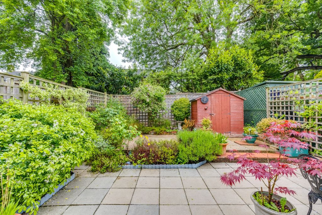 Property photo 3 of 16 4955416