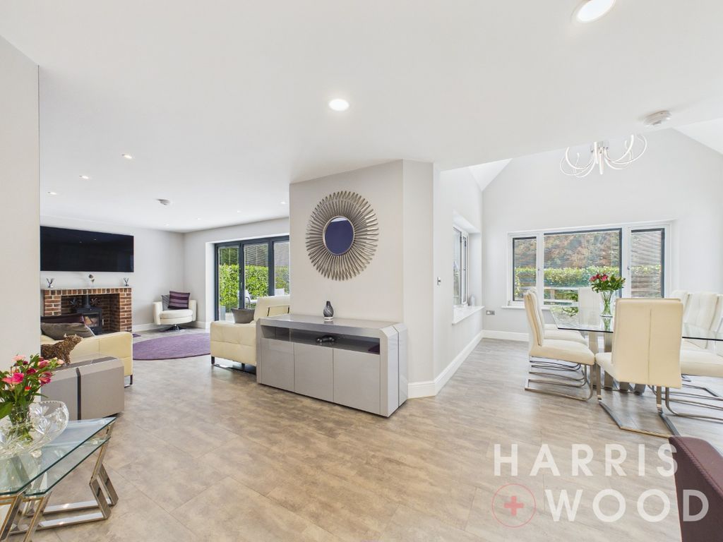 Property photo 2 of 60 5060293