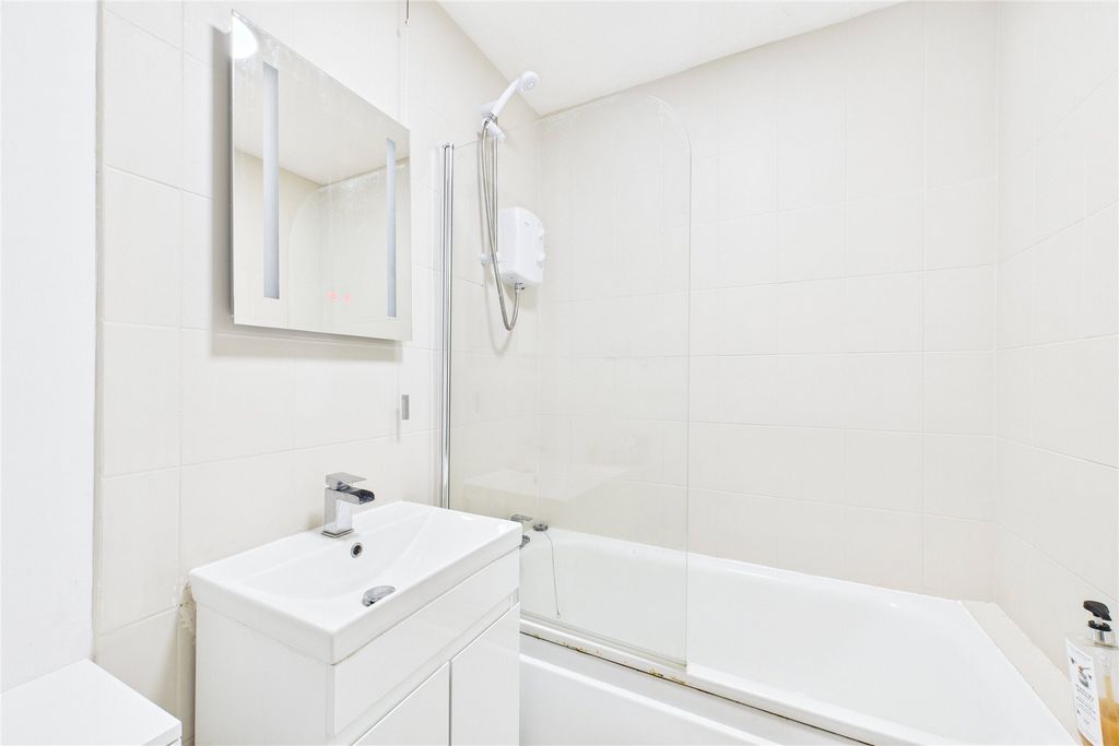 Property photo 3 of 5 Picture No. 02