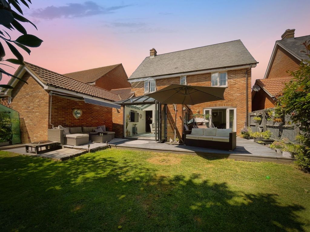 Property photo 1 of 36