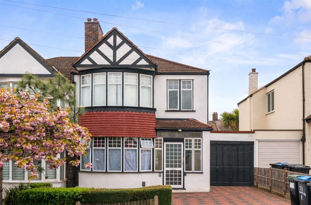 Property photo 1 of 7 Exterior