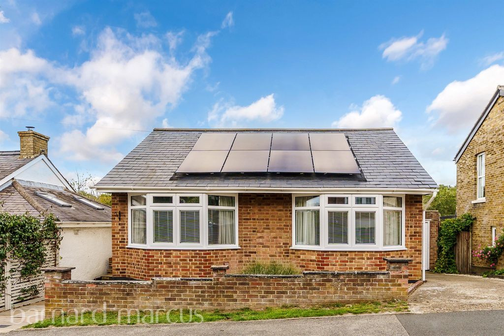 Property photo 1 of 12