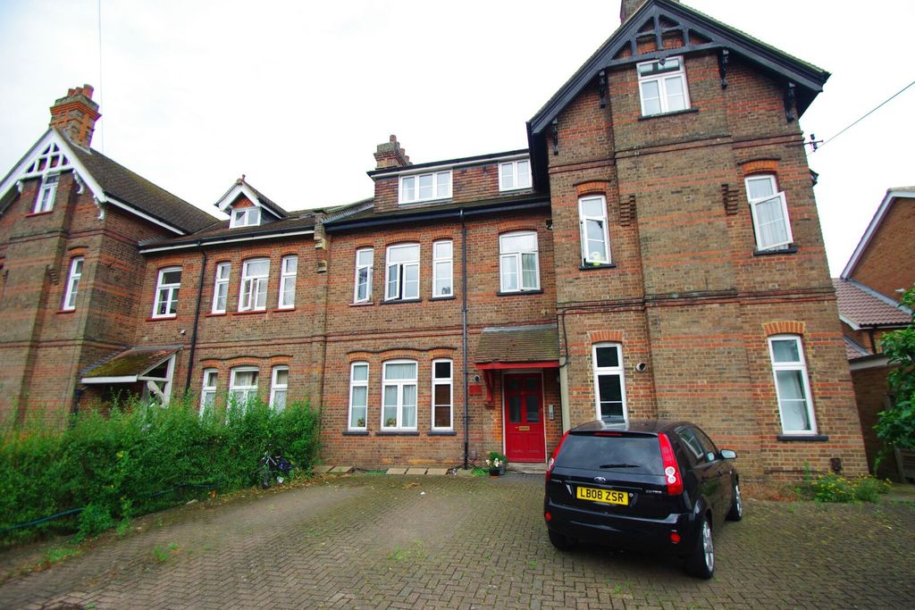Property photo 2 of 6