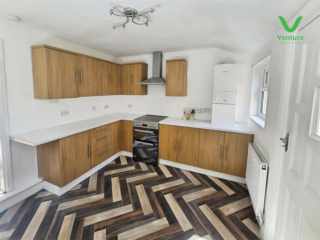 Property photo 2 of 19 2F72E2Fc-Cnyvpsvfbe6Kweubylbw_A.Jpg