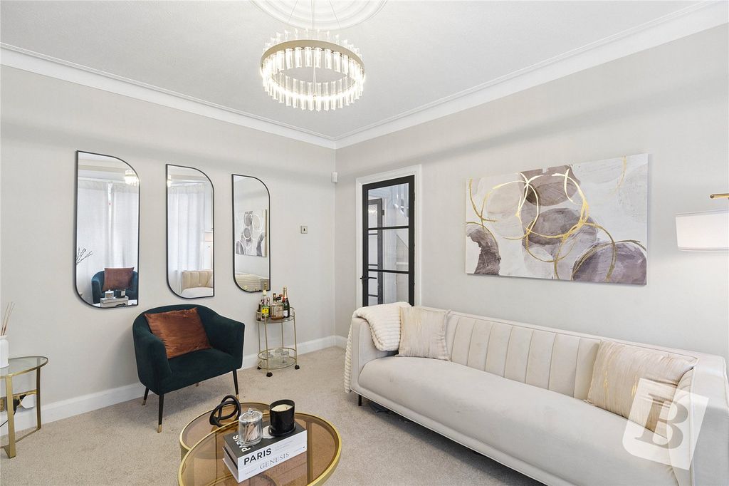 Property photo 3 of 13 Reception Room
