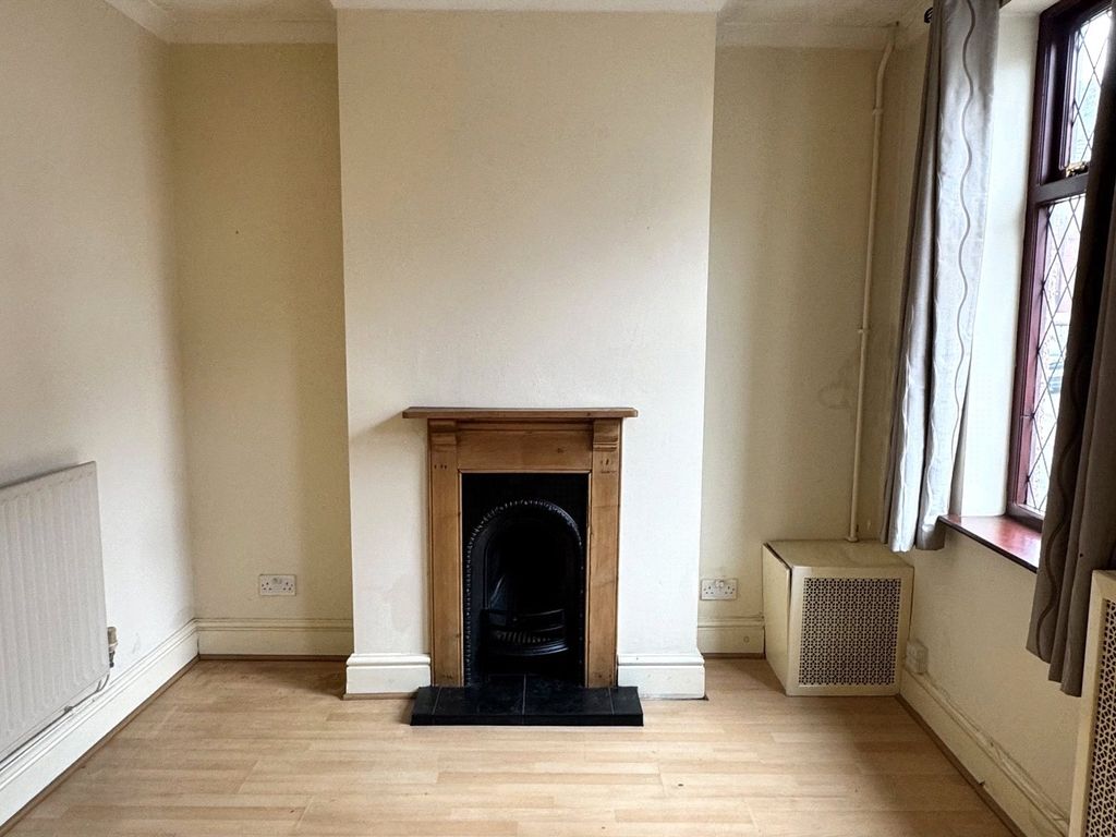 Property photo 3 of 9 3