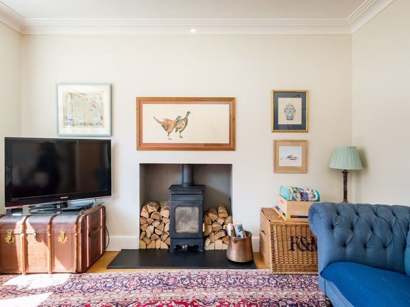 Property photo 2 of 23 Sitting Room