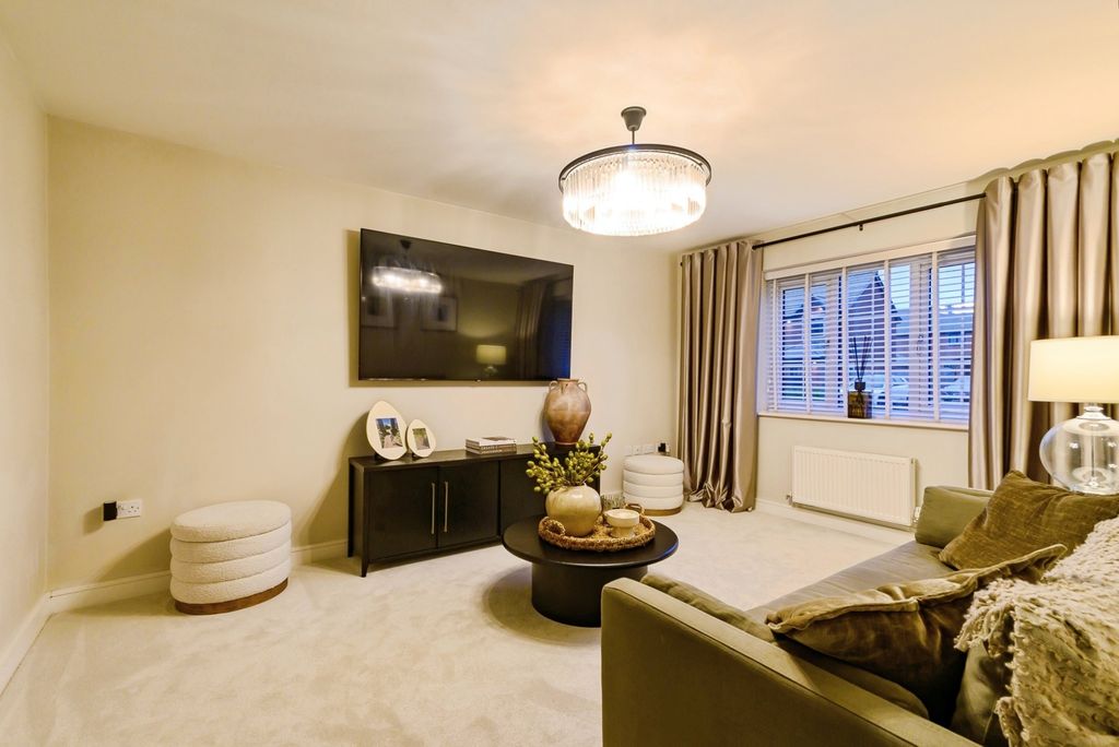 Property photo 2 of 23 Pbox-Img.Jpg