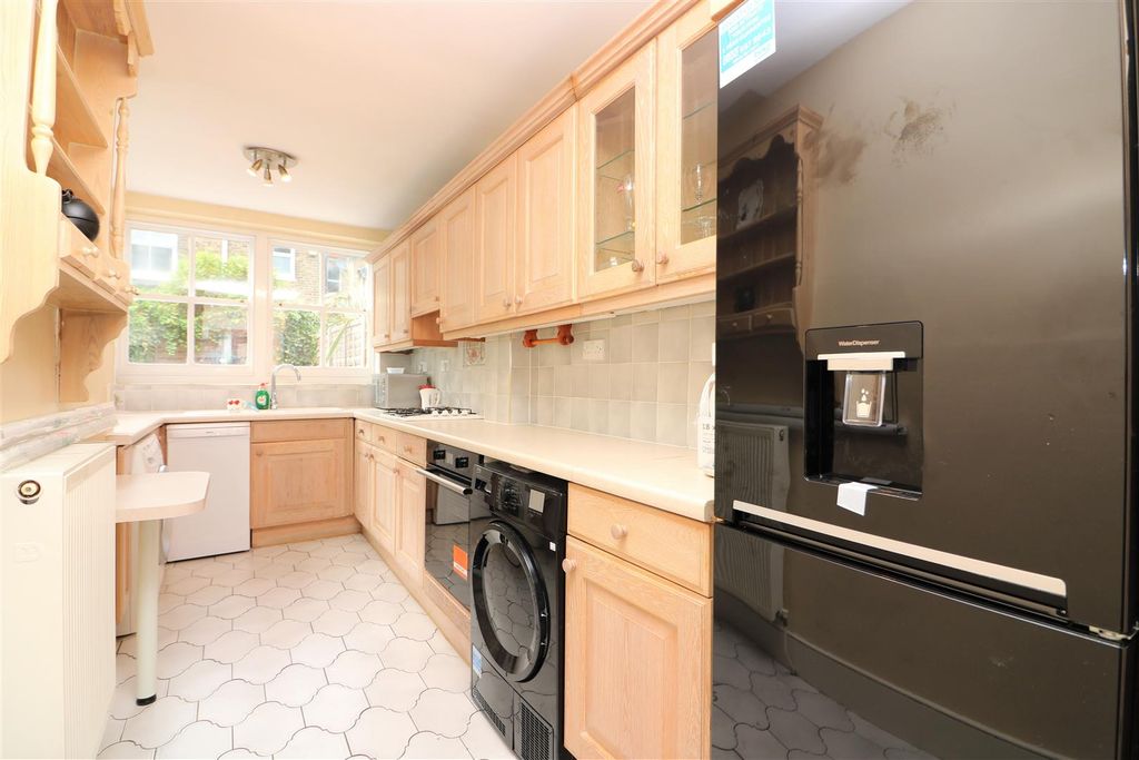 Property photo 2 of 8 Ridgdale Street.Jpg