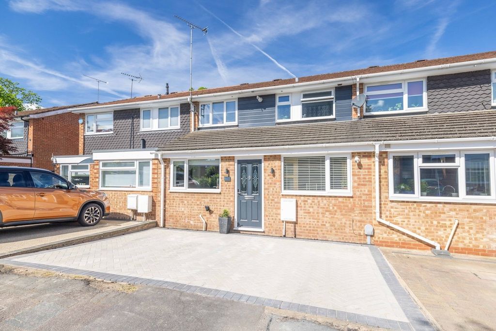 Property photo 1 of 17