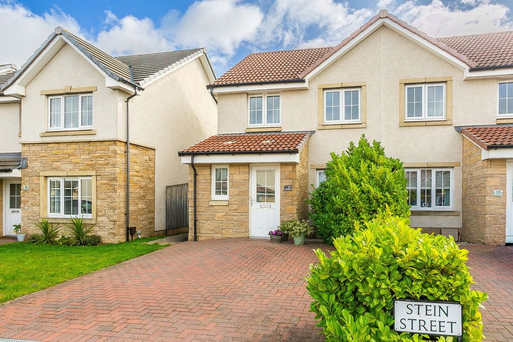 Property photo 1 of 25
