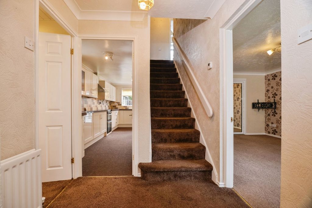 Property photo 3 of 20 Pbox-Img.Jpg