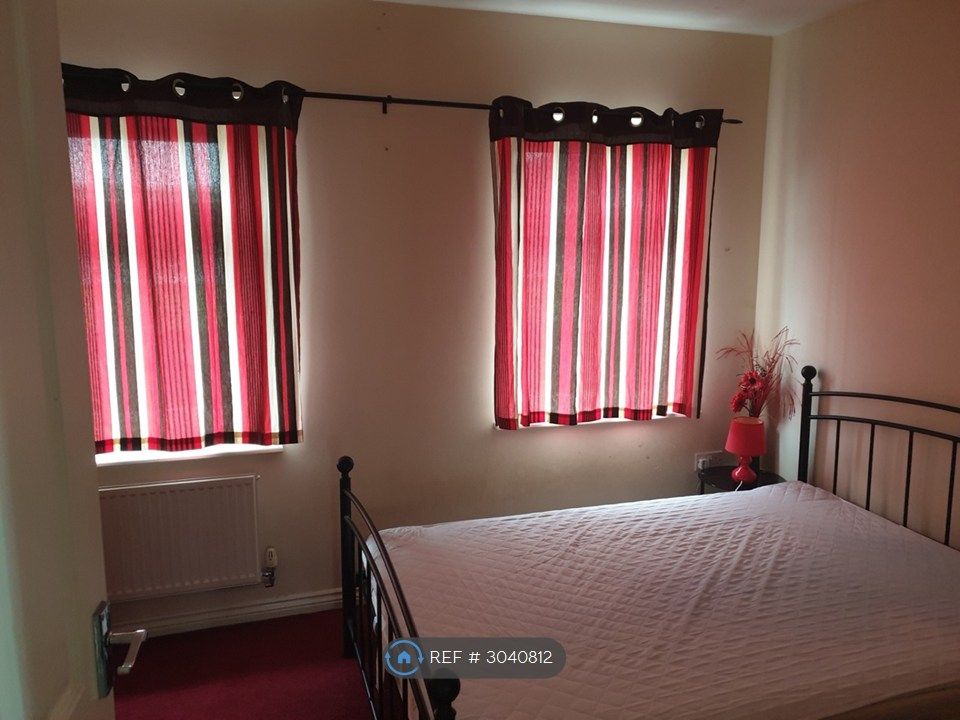 Property photo 3 of 13