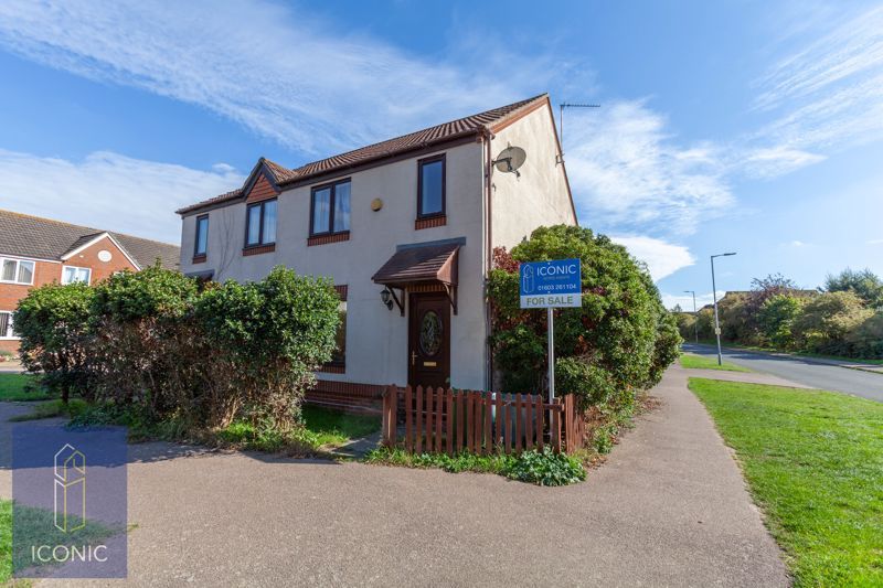 Property photo 1 of 8 Photo 8