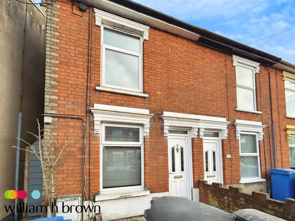 Property photo 1 of 17 Front