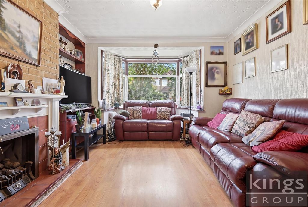 Property photo 3 of 22