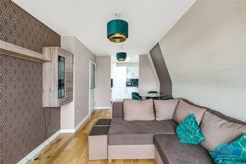 Property photo 3 of 11 Picture No. 02