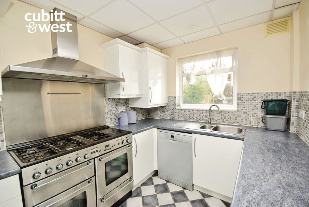 Property photo 1 of 18 9Aa0785B-Dsc_5507