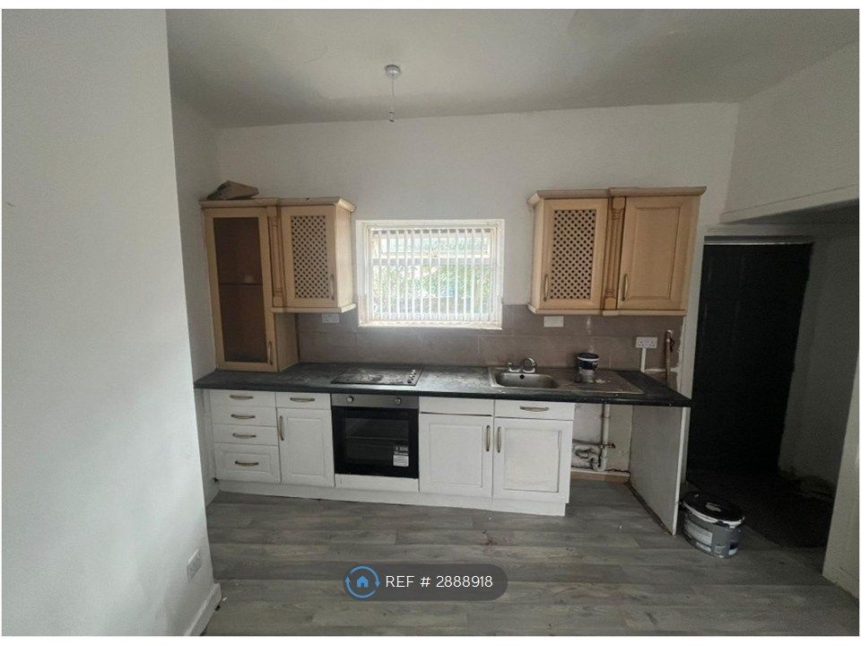 Property photo 1 of 6 Kitchen-Living Room