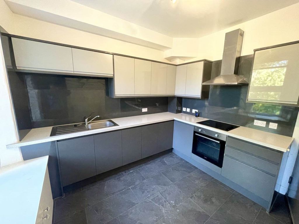 Property photo 2 of 9 Img_1255