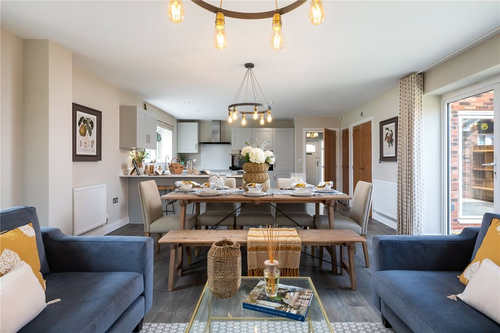 Property photo 2 of 8 Picture No. 14