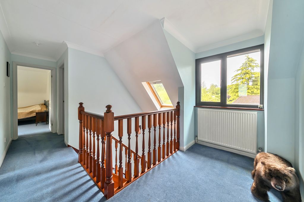 Property photo 2 of 9 2