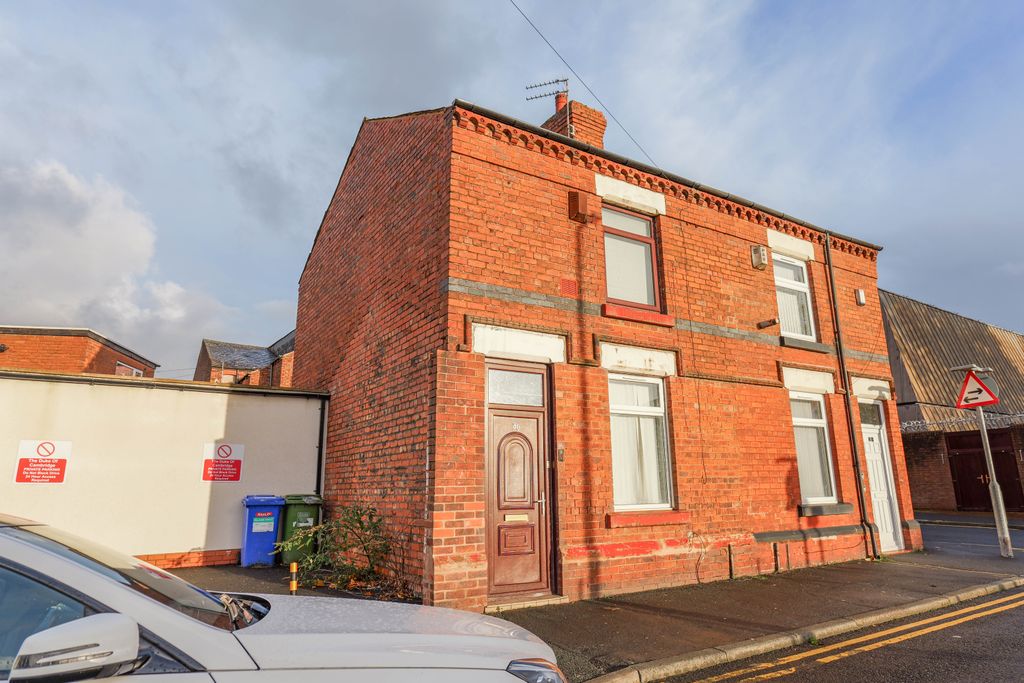 Property photo 1 of 18