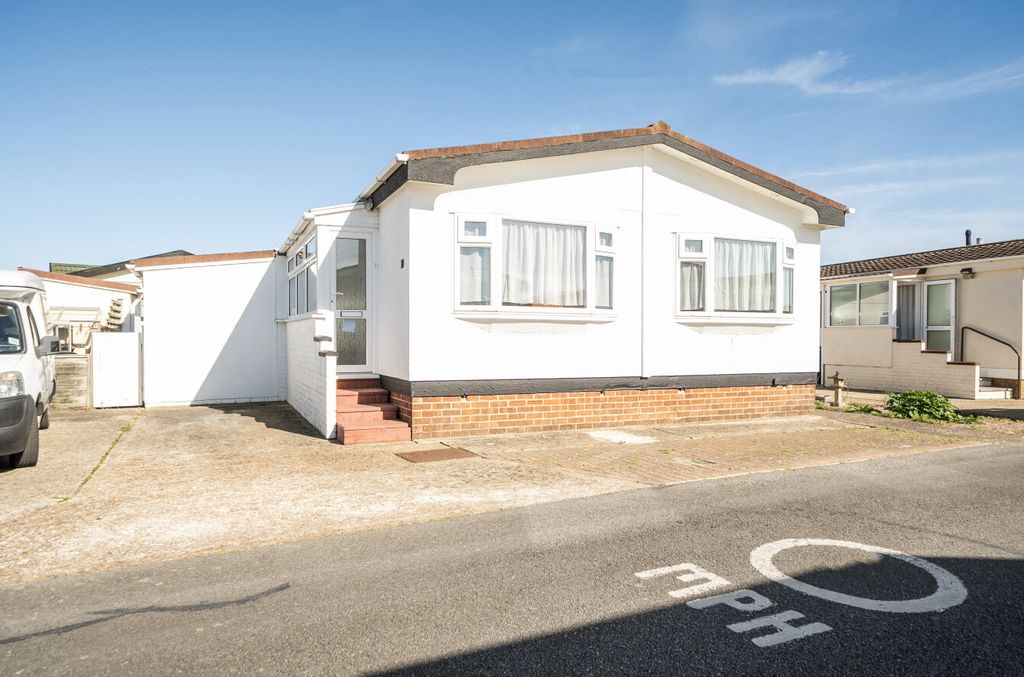 Property photo 1 of 13 1451918-1-69Eb945...