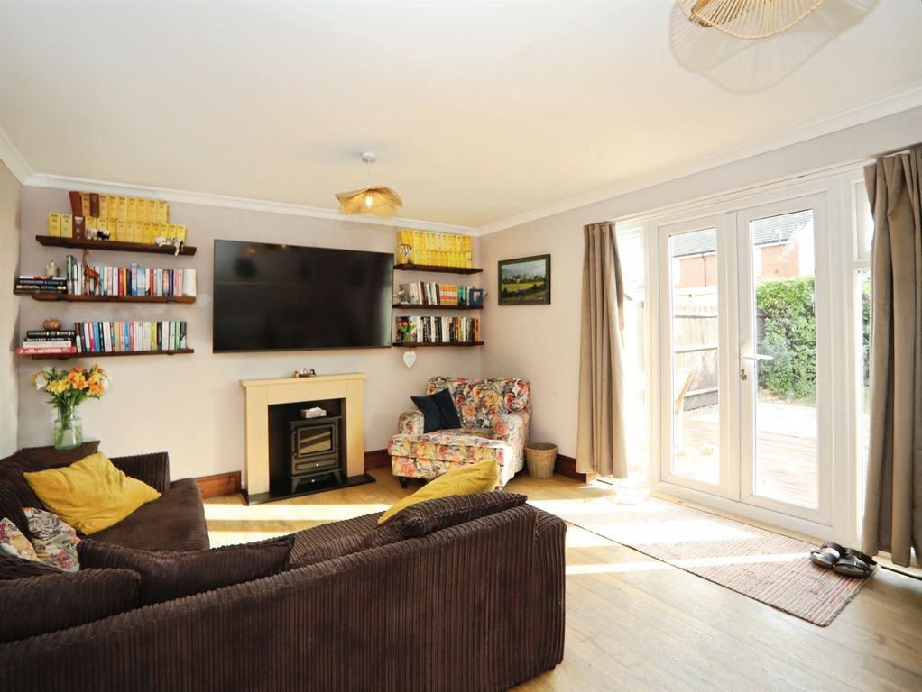 Property photo 2 of 19