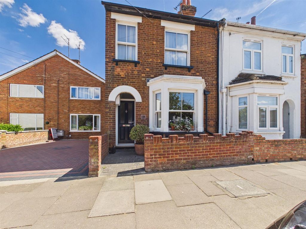Property photo 1 of 13 Cam02435G0-Pr0366-Still002.Jpg