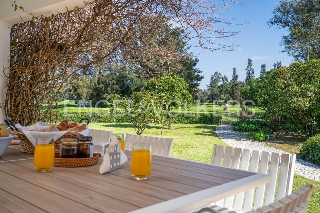 Property photo 2 of 52