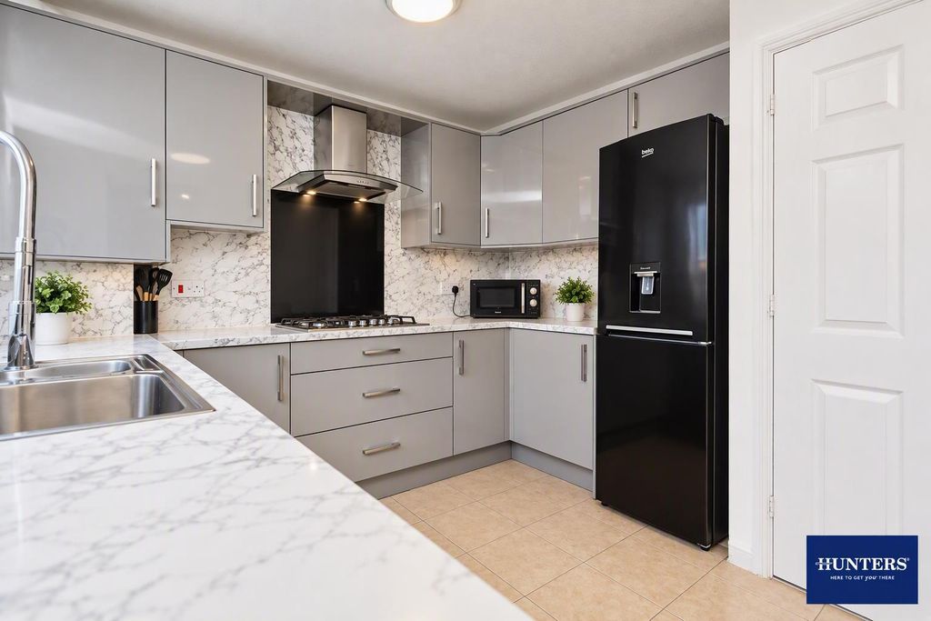 Property photo 3 of 20 Designer (34).Png