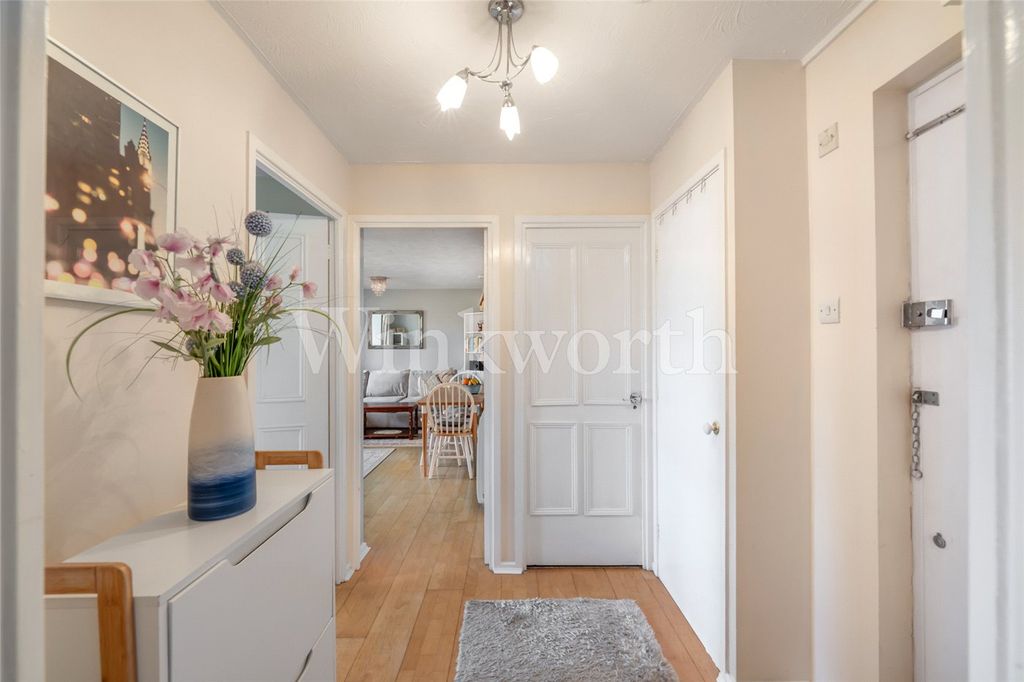 Property photo 2 of 9 Picture No. 04