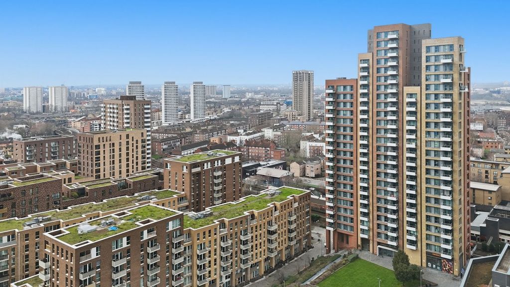 Property photo 2 of 19