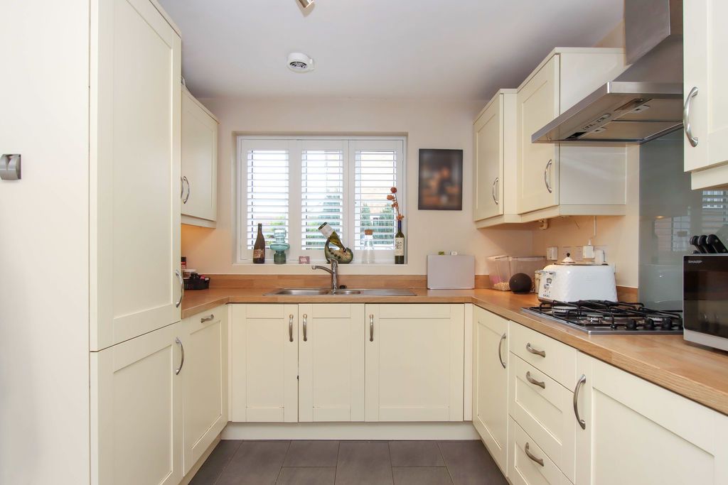 Property photo 2 of 20 Photo 18