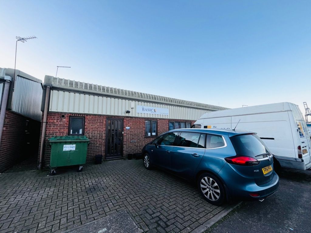 Property photo 3 of 6 Photo 2