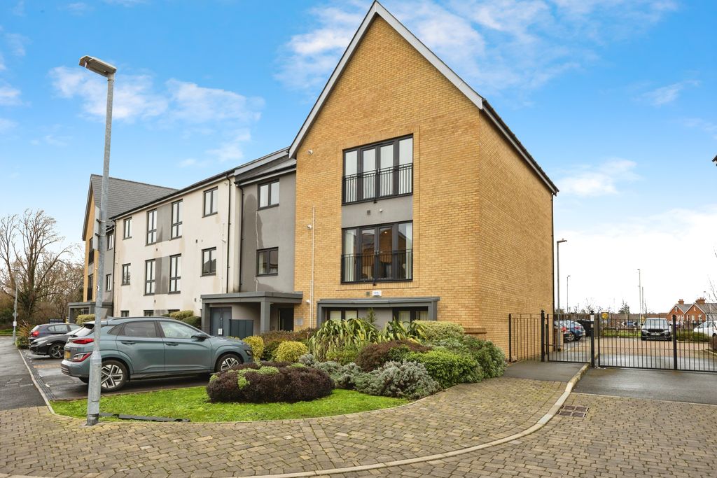 Property photo 1 of 13