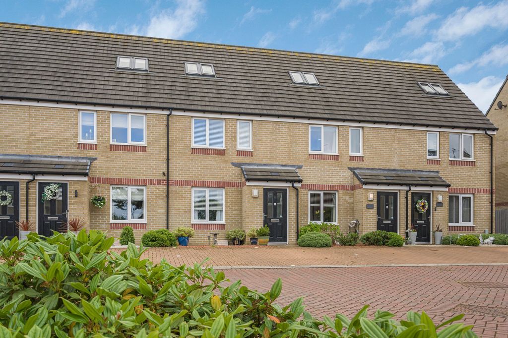 Property photo 1 of 35