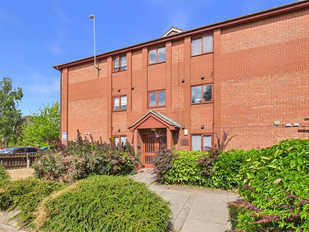 Property photo 1 of 6 External 2.Jpg