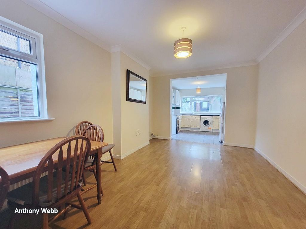 Property photo 2 of 17 Dining Space