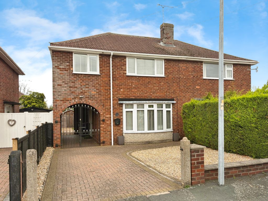 Property photo 1 of 20 A01F12E7-Img_6301