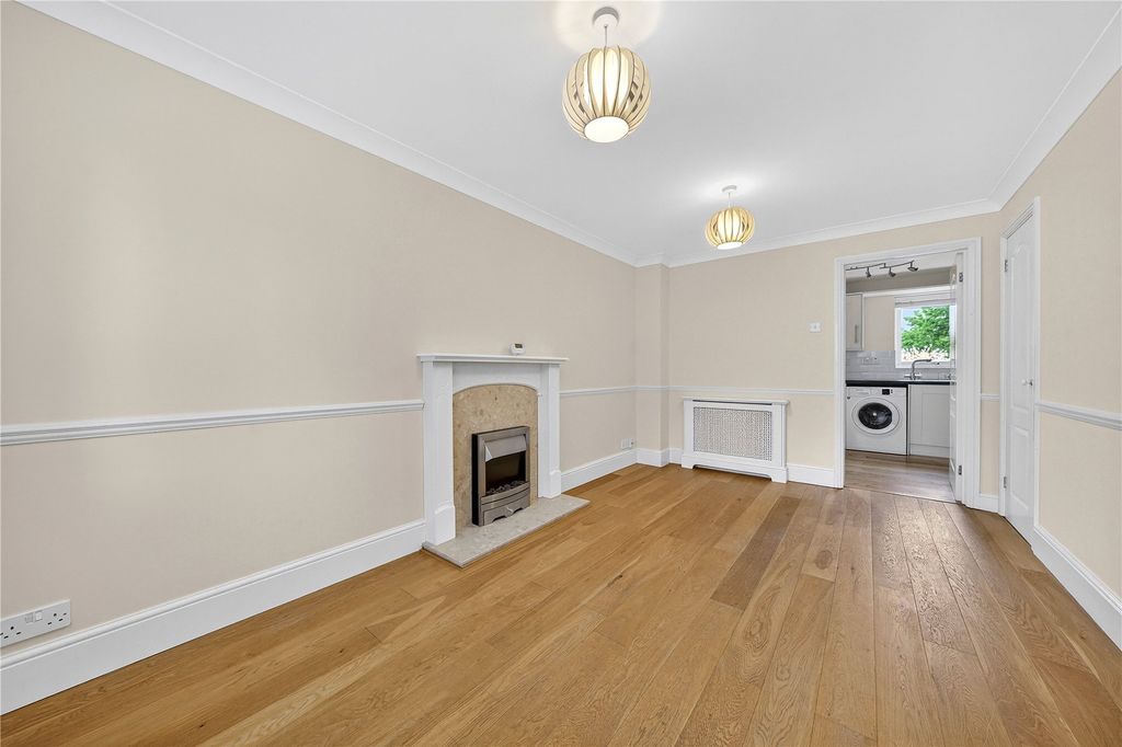 Property photo 2 of 19 Picture No. 09