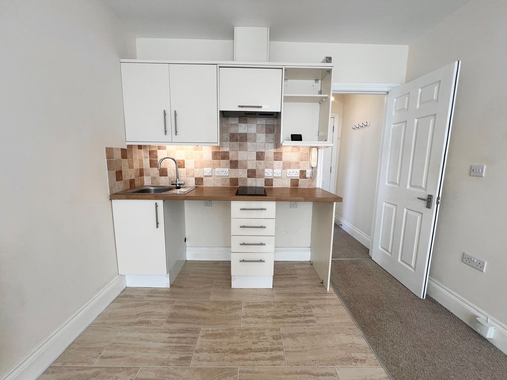 Property photo 3 of 8 Image