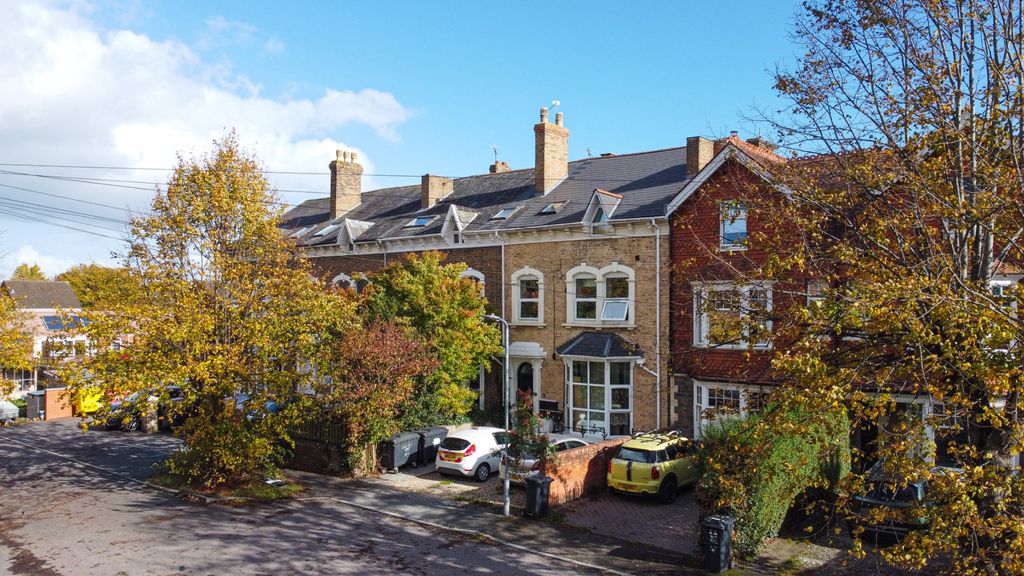Property photo 1 of 5 6204440